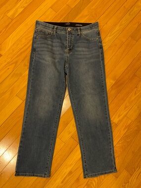 Curve Appeal straight leg jeans size 8